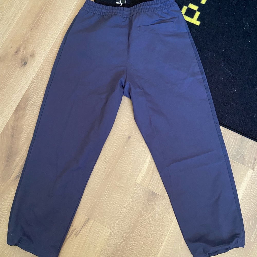 Adidas PINTUCK PANTS (GENDER NEUTRAL) - size M